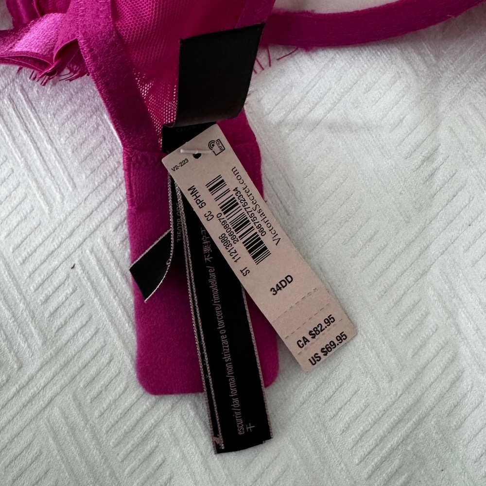 Victoria Secret Bra - Picture 7 of 8